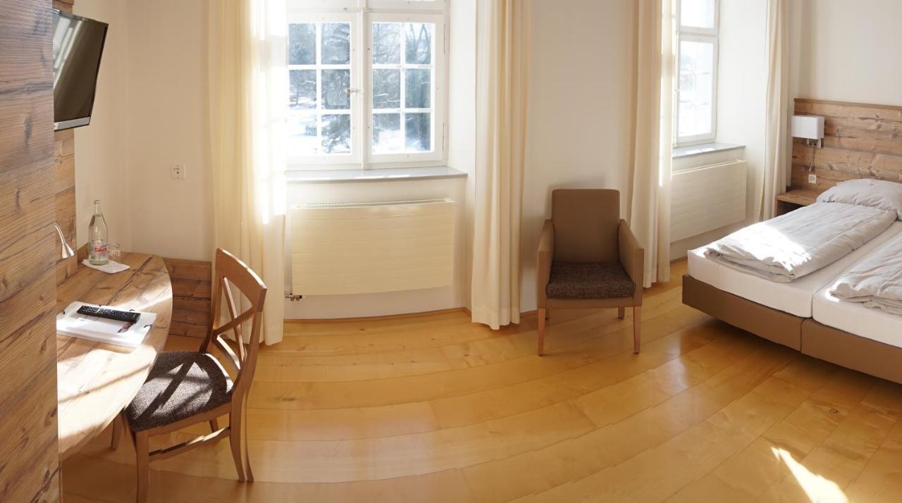 Klosterhotel Kreuz Mariastein 外观 照片
