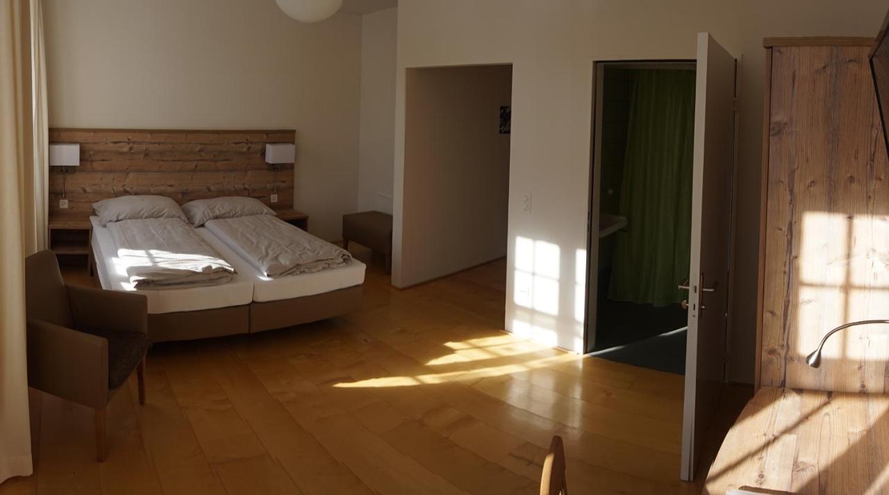 Klosterhotel Kreuz Mariastein 外观 照片