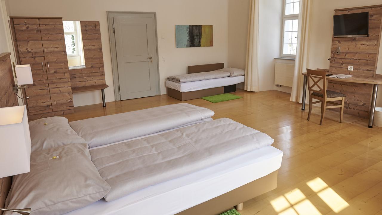 Klosterhotel Kreuz Mariastein 外观 照片