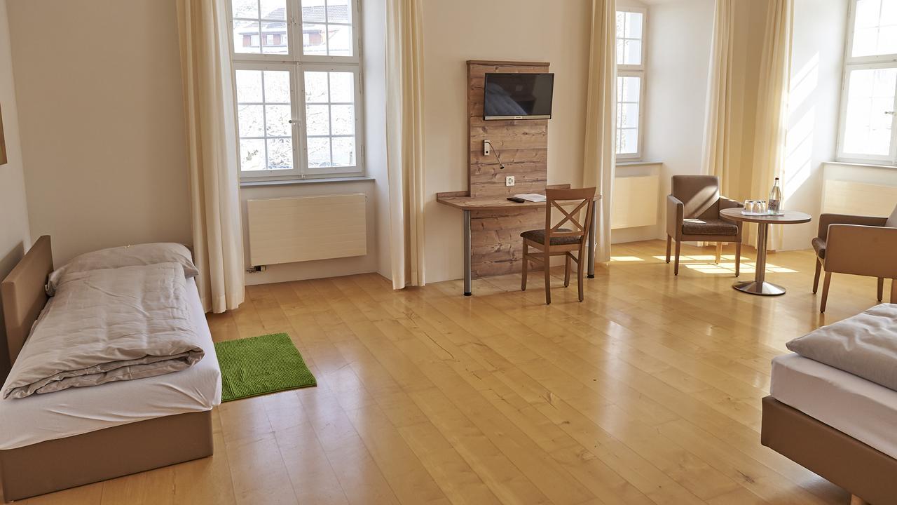 Klosterhotel Kreuz Mariastein 外观 照片